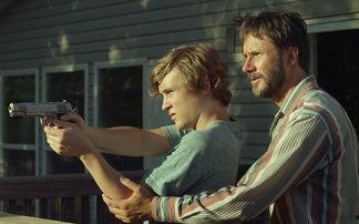 往事如河在线观看,穿越时光的回忆之旅  第1张